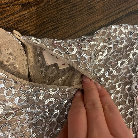 Camila Coelho Sparkling Holiday Top (Size Medium) - Picture 4 of 8